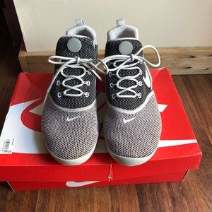 Nike presto fly sneakers